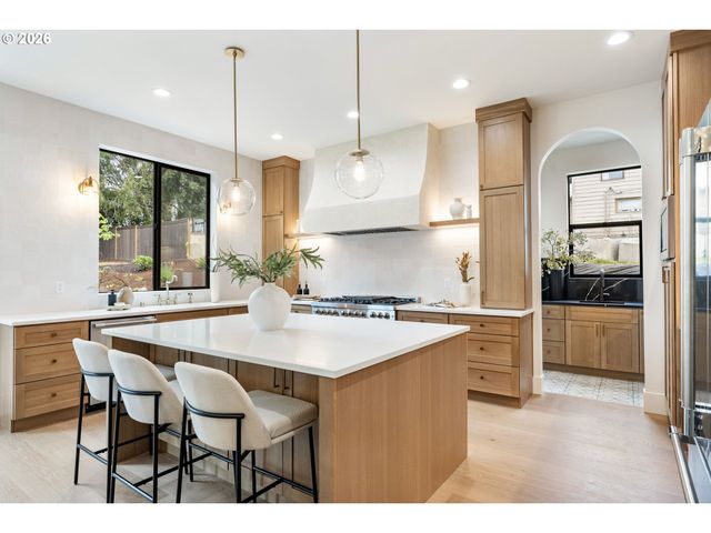 4302 Nw 140TH Way, Vancouver, WA 98685