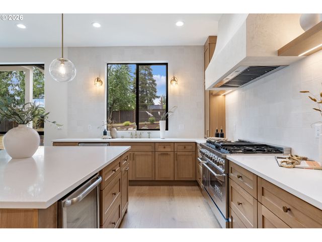4302 Nw 140TH Way, Vancouver, WA 98685