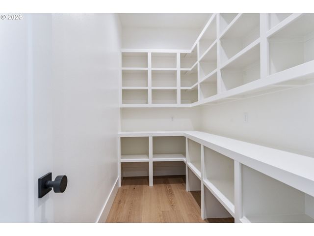 4302 Nw 140TH Way, Vancouver, WA 98685