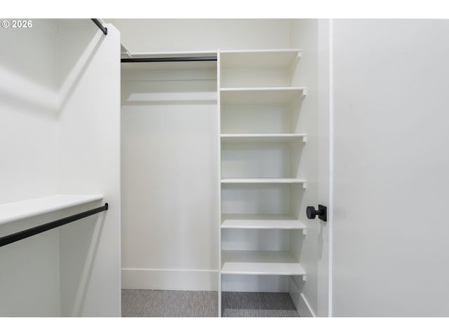 4302 Nw 140TH Way, Vancouver, WA 98685