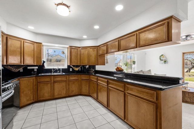 654 N Flamingo Drive, Seabrook, TX 77586