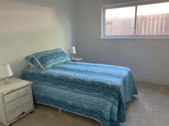 654 N Flamingo Drive, Seabrook, TX 77586
