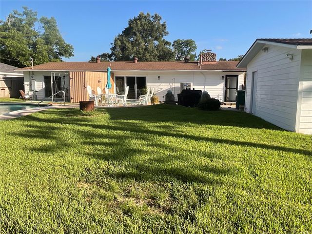 654 N Flamingo Drive, Seabrook, TX 77586