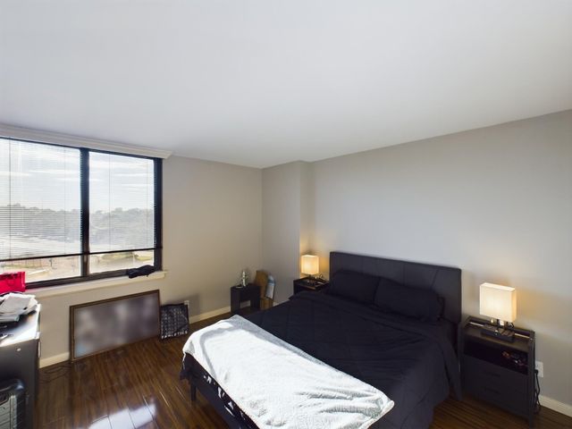 3525 Sage Road 403, Houston, TX 77056