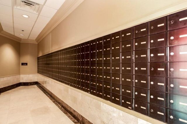 3525 Sage Road 403, Houston, TX 77056