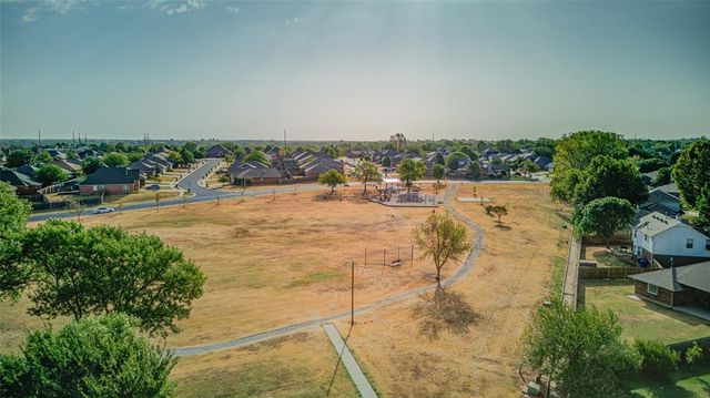 437 Waterfront, Norman, OK 73071