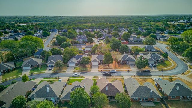 437 Waterfront, Norman, OK 73071