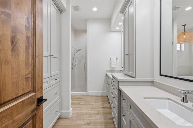 1502 Thacker Lane, Harlingen, TX 78552