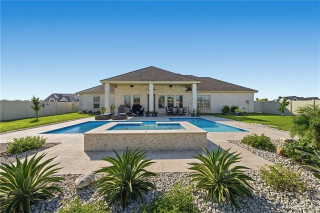 1502 Thacker Lane, Harlingen, TX 78552