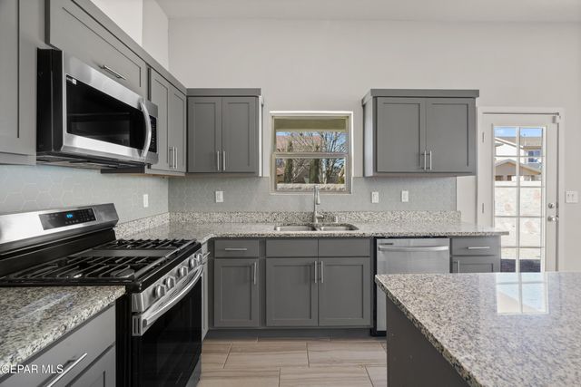 629 CEDARWOOD Avenue, El Paso, TX 79928