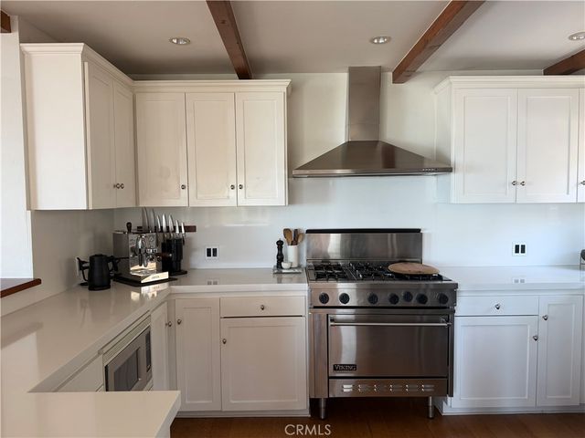 995 Summit, Laguna Beach, CA 92651