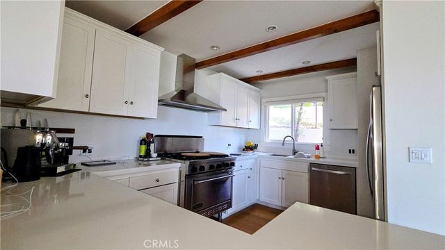 995 Summit, Laguna Beach, CA 92651