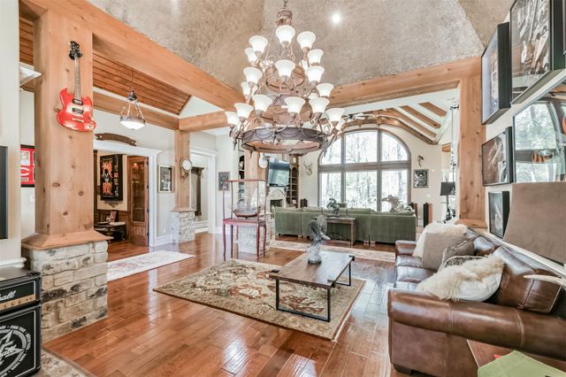 427 Lassen Villa Court, Houston, TX 77336