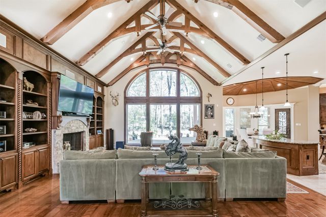 427 Lassen Villa Court, Houston, TX 77336