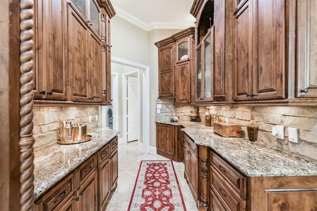 427 Lassen Villa Court, Houston, TX 77336