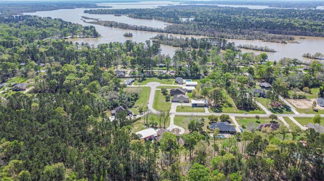 427 Lassen Villa Court, Houston, TX 77336