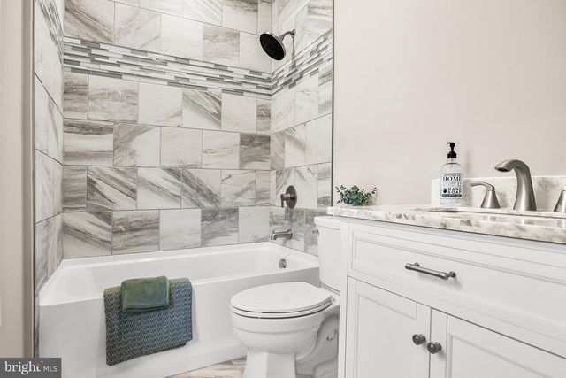 219 LUMBERTON AVE, Hainesport, NJ 08036