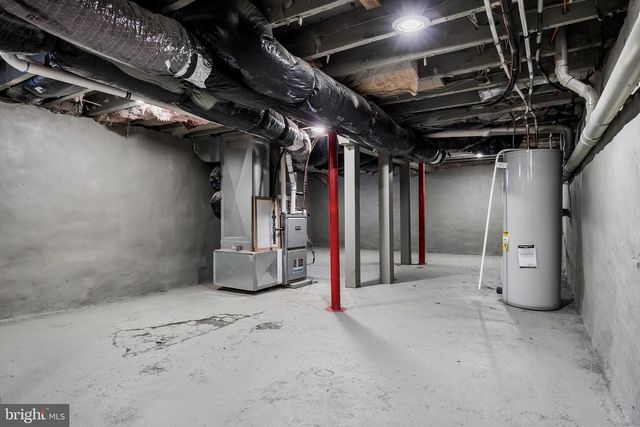 219 LUMBERTON AVE, Hainesport, NJ 08036