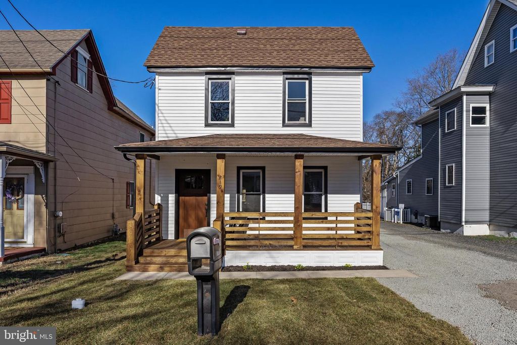 219 LUMBERTON AVE, Hainesport, NJ 08036