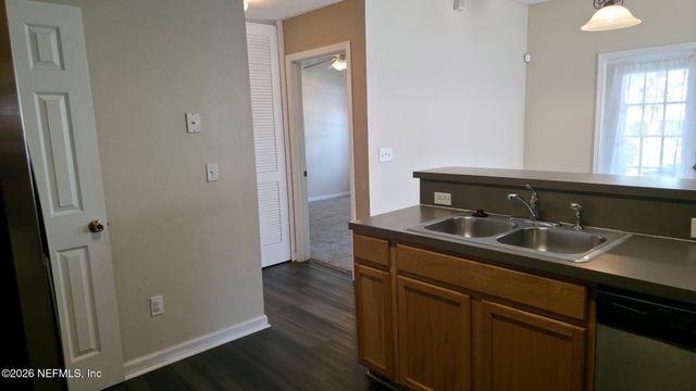 575 OAKLEAF PLANTATION Parkway 901, Orange Park, FL 32065
