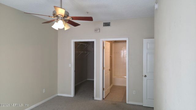 575 OAKLEAF PLANTATION Parkway 901, Orange Park, FL 32065