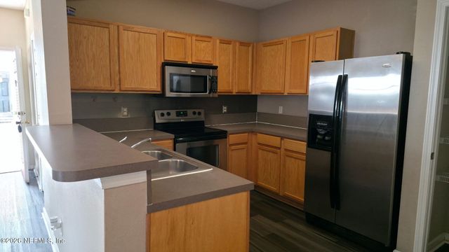 575 OAKLEAF PLANTATION Parkway 901, Orange Park, FL 32065