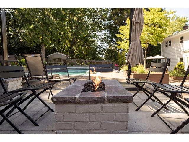 6220 Sw SPRUCE Ave, Beaverton, OR 97005