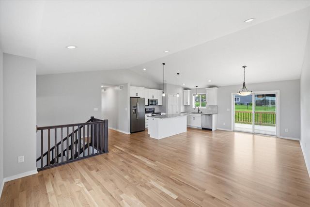 732 Towne Drive NE, Byron, MN 55920