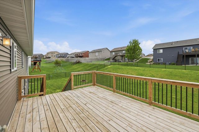 732 Towne Drive NE, Byron, MN 55920