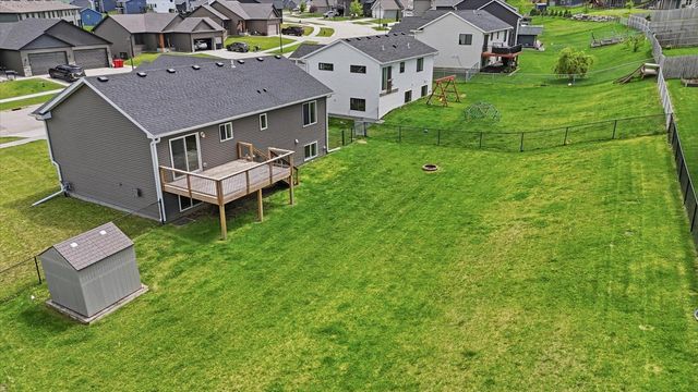 732 Towne Drive NE, Byron, MN 55920