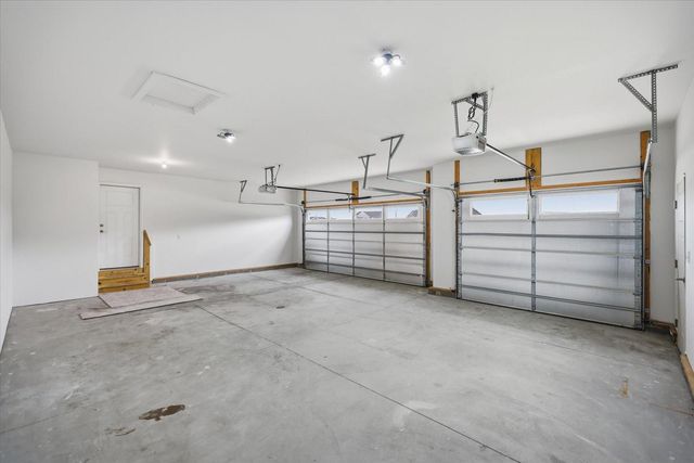 732 Towne Drive NE, Byron, MN 55920