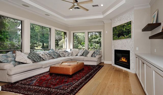 19 Hunnewell Way, The Woodlands, TX 77382