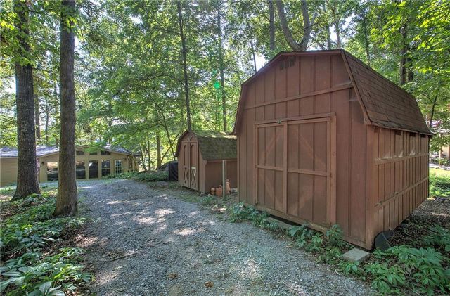 40 Oriole Drive SE, White, GA 30184