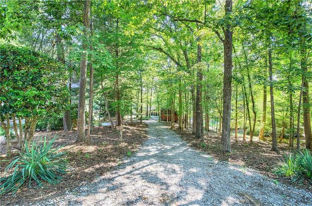 40 Oriole Drive SE, White, GA 30184