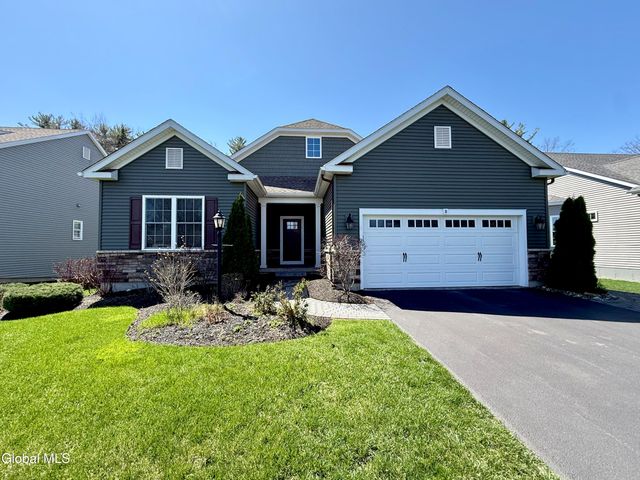 9 Linden Park Drive, Halfmoon, NY 12065