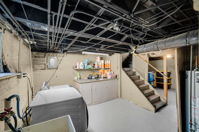 6333 Monroe Avenue, Hammond, IN 46324