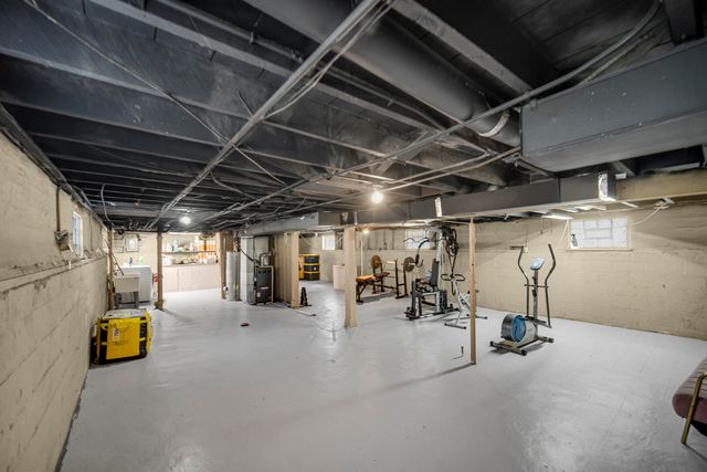6333 Monroe Avenue, Hammond, IN 46324
