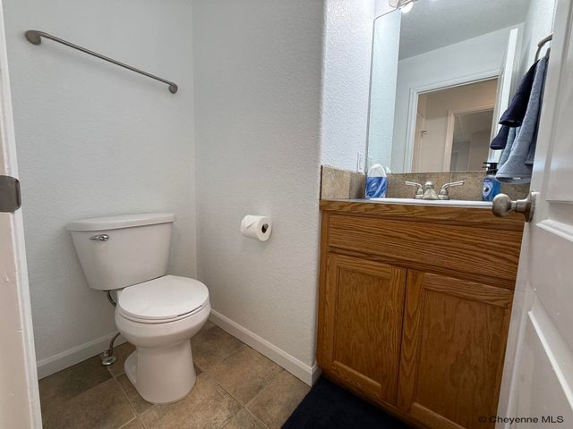 5503 ALEX RANCH RD, Cheyenne, WY 82007