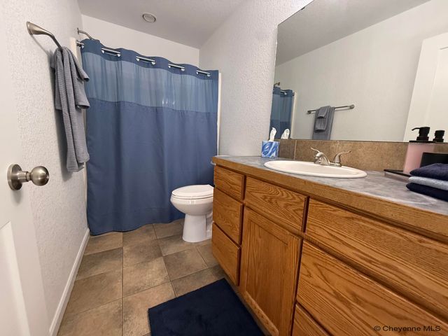 5503 ALEX RANCH RD, Cheyenne, WY 82007