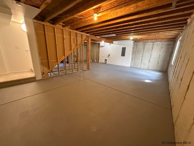 5503 ALEX RANCH RD, Cheyenne, WY 82007