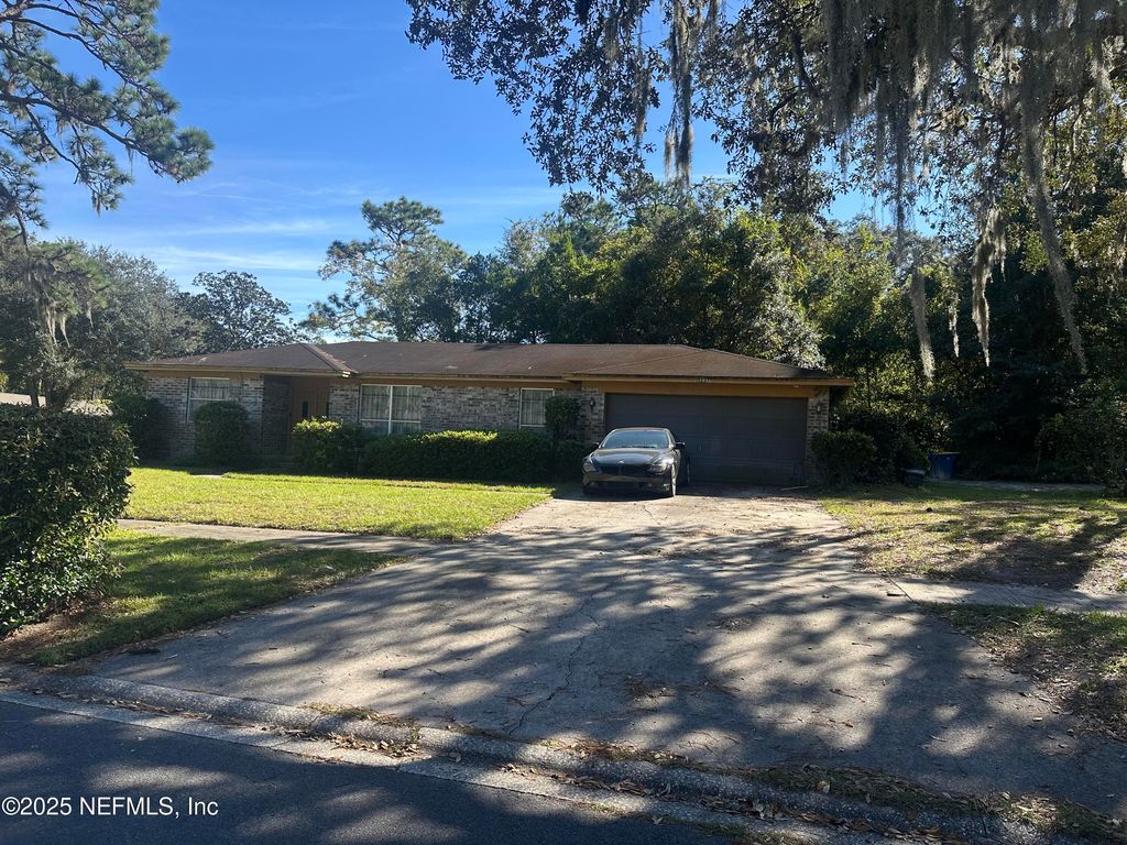 11537 MONTEGO BAY Drive W, Jacksonville, FL 32218