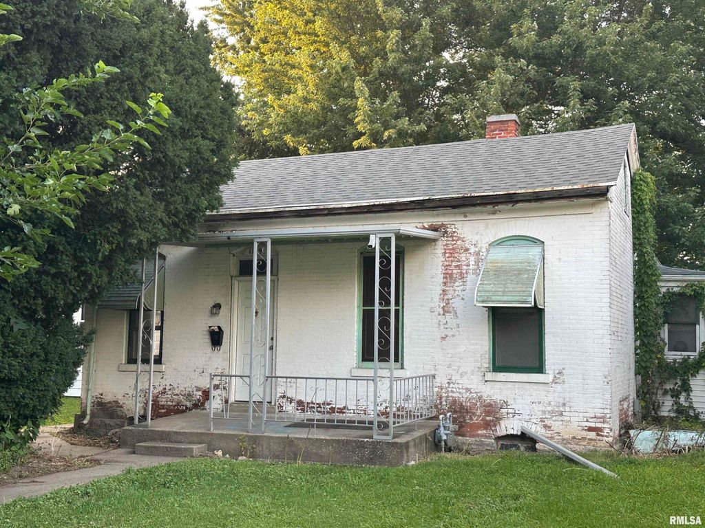 1109 WASHINGTON Street, Quincy, IL 62301