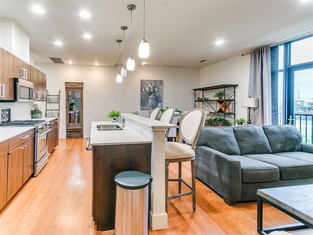 241 NE 4th Street 3, Oklahoma City, OK 73104