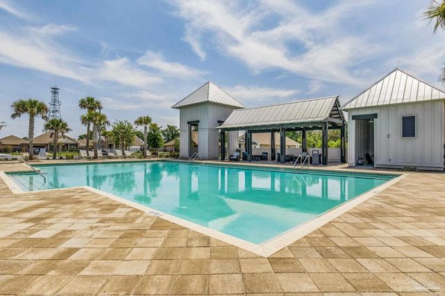 8016 Woodbrook Rd, Pensacola, FL 32526