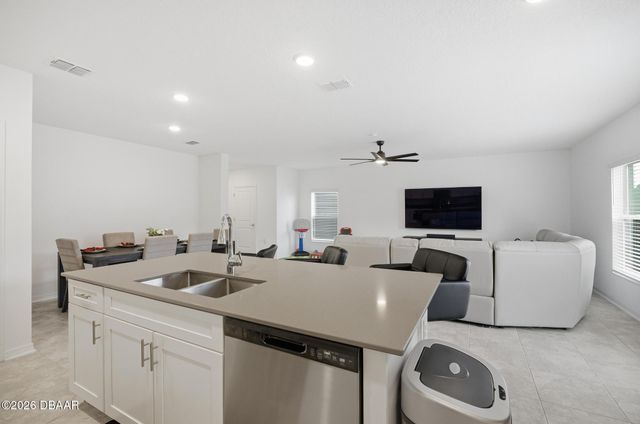 1251 Sand Trap Court, Daytona Beach, FL 32124