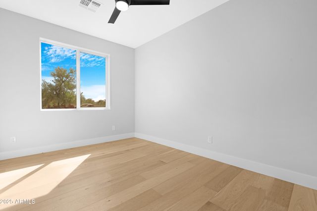 19622 W PASADENA Avenue, Litchfield Park, AZ 85340