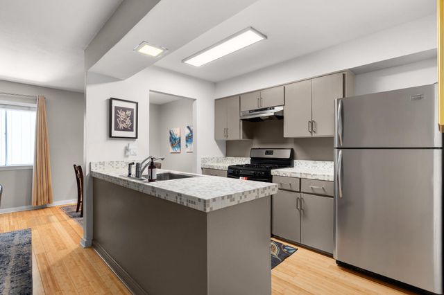 2303 East Side DR 101, Austin, TX 78704