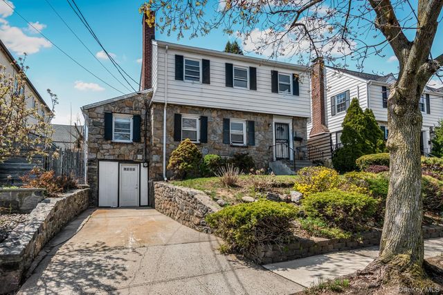 31 Emmett Place, Yonkers, NY 10703