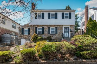 31 Emmett Place, Yonkers, NY 10703
