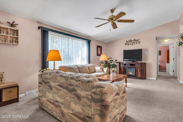 5 Navajo Drive, Waretown, NJ 08758
